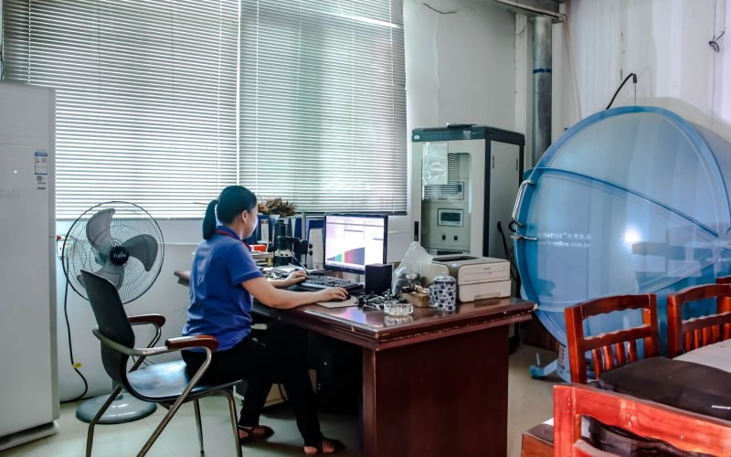 the bulb tests the luminous flux