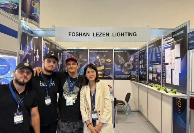 lezen-bulb-exhibition